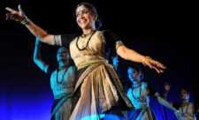 Ananda Shankar lupta impotriva cancerului prin dans