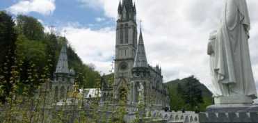 Lourdes, un loc al vindecării, un loc al iubirii