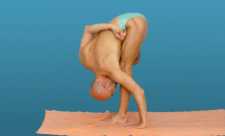Yoga - Ardha Baddha Padmottanasana